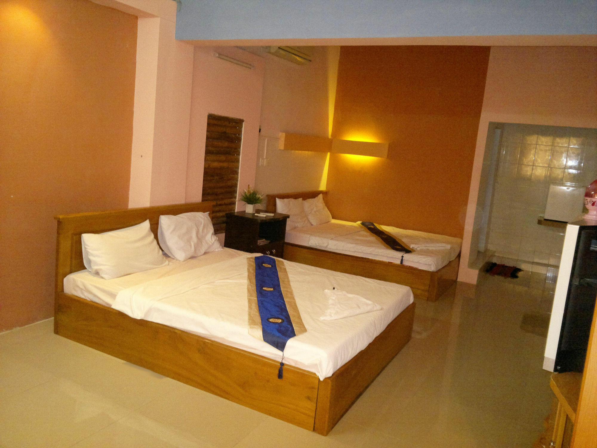 White River II Hostel Phnom Penh Exterior foto